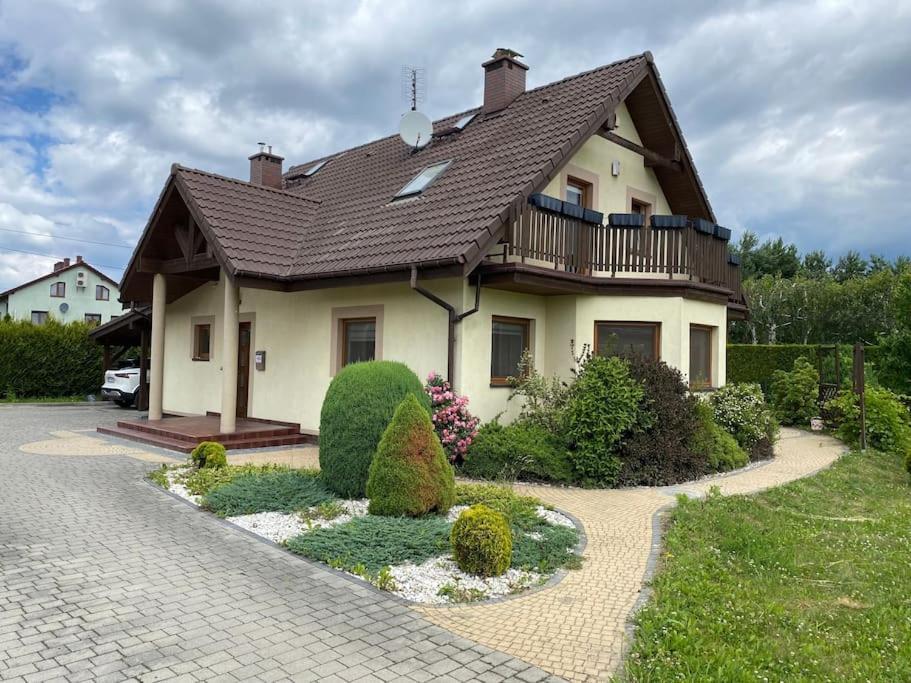 4 Bedroom Family House With Access To A Hot Tub Гочалковице-Здруй Экстерьер фото