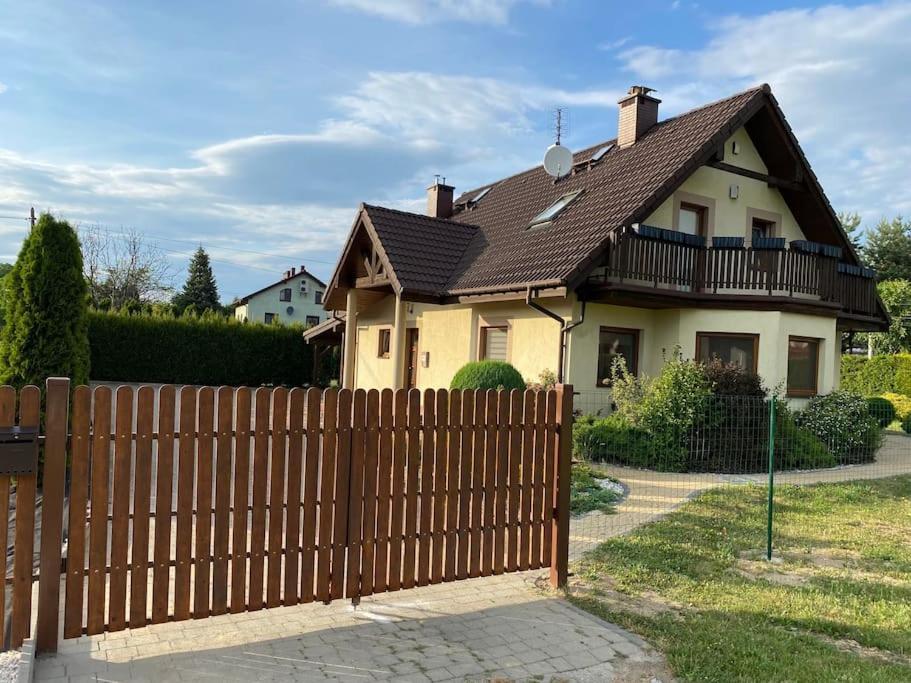 4 Bedroom Family House With Access To A Hot Tub Гочалковице-Здруй Экстерьер фото