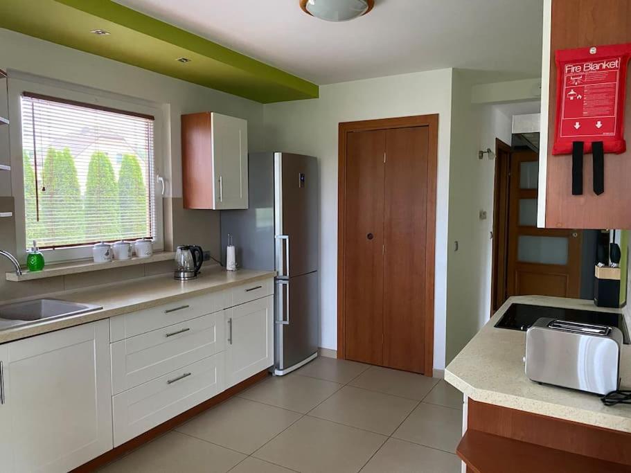 4 Bedroom Family House With Access To A Hot Tub Гочалковице-Здруй Экстерьер фото