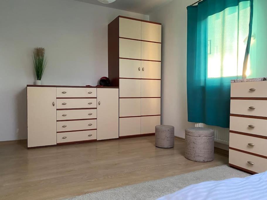 4 Bedroom Family House With Access To A Hot Tub Гочалковице-Здруй Экстерьер фото